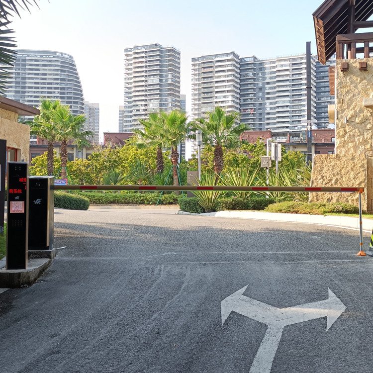 汕尾保利房地产公司酒店分公司希尔顿酒店车库安装welcome欢迎光临威尼斯车牌识别系统